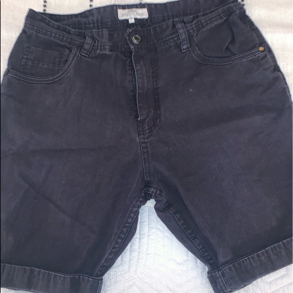 Men’s black jean shorts